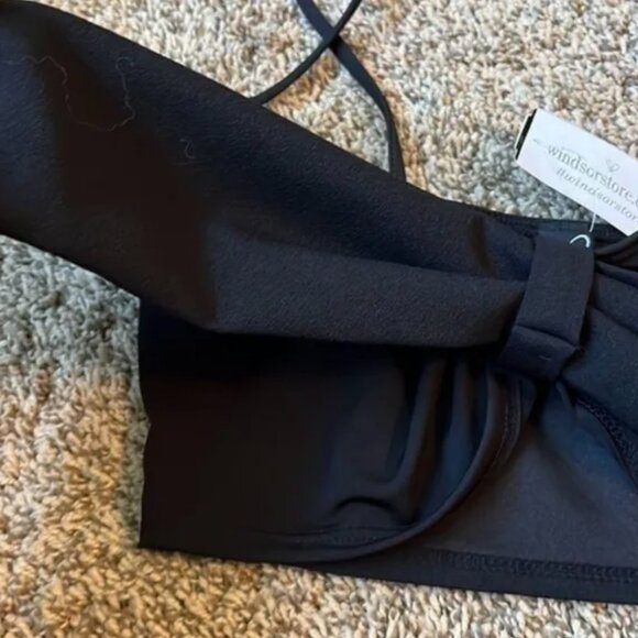 NWT Windsor Sz S Adorable Black Crop Top w Large Bow - Picture 5 of 8